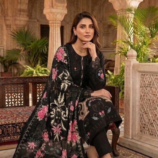 3 Pc Embroidered Lawn (Pret)